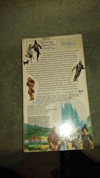 Vintage 1939 / 1966 both B&W and Color Wizard of Oz VHS tape MGM Toto 5