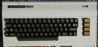Vintage Commodore VIC 20 Personal Computer Chip 901486 - 06 LOOK 2