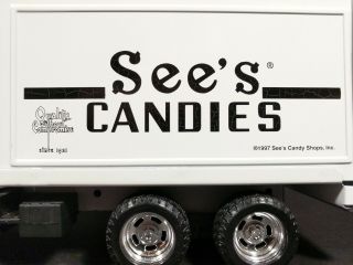 Vintage ERTL See ' s CANDIES Model Delivery Truck 3605 White Metal Body 4