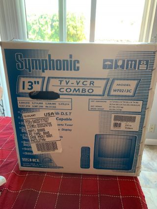 Brand Symphonic WF0213C TV / VCR Combo Player 13 