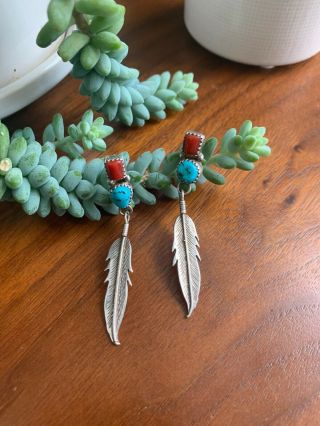 Old Pawn Vintage Zuni Navajo Turquoise And Red Coral Feather Dangle Earrings