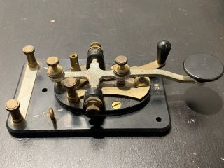 Vintage Ww2 Lionel J - 38 Morse Code Telegraph Key Sender On Bakelite Base