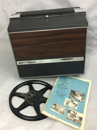 Bell And Howel 8 - B&h 466a Dual 8mm Adjustable Speed Movie Projector