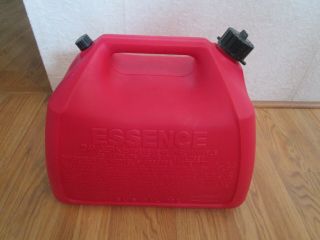 Vintage Rubbermaid 5 Gallon Vented Gas Can Model 1251 3