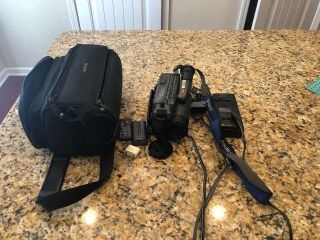 Sony Handycam Ccd - Tr101 Hi8 Video Camera Recorder Bundle W/ Sony Bag