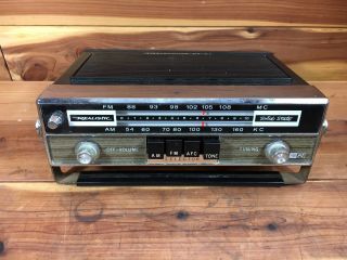Vintage 1974 Realistic Solid State Fm - Am Radio - Autoportable W/ Afc