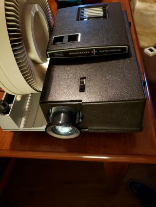 Vintage Sears Solid State Auto Focus Projector No.  9884 W/ 2 Slide Trays