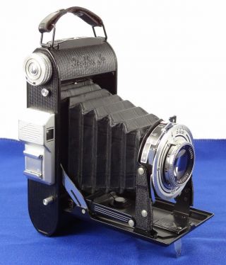 Vintage Franka Rolfix Jr.  Folding Camera W/ Anastigmat Frankar 1:4.  5/105 C Lens