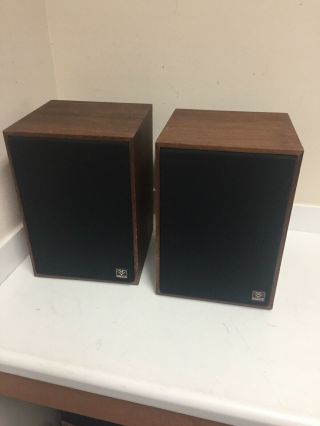 Pair Klipsch Kg 1.  2 Speakers