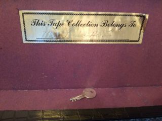 Vintage 8 Track Tape Storage Case 24 Tape Holder Carrier Faux Alligator WITH KEY 2