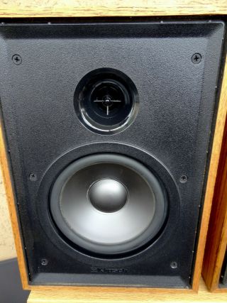 Pair U.  S.  A.  Sequential Klipsch KG 1.  2 Oak Oil speakers and sound 6