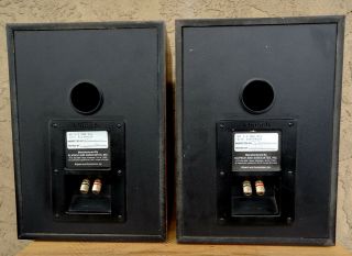 Pair U.  S.  A.  Sequential Klipsch KG 1.  2 Oak Oil speakers and sound 8
