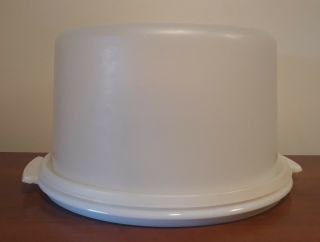 Tupperware Sheer 12 " Cake Carrier Keeper Taker Vintage W/ Lid