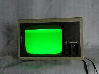 Vintage 1983 Apple Monitor III,  12 - inch CRT Green Phosphor A3M0039,  Japan, 5