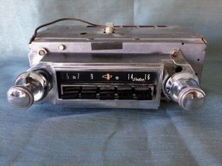 Vintage General Motors Gm Delco Car Radio Model No.  985876