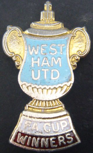 West Ham United Fc Vintage Fa Cup Winners Badge Maker Coffer London 18mm X 31mm