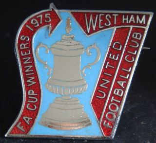 West Ham United Vintage 1975 Fa Cup Winners Badge Maker Reeves B 