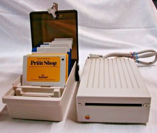 Vintage Apple 3.  5 Drive (1988) With 30,  4 Lockable Disk Storage Box & Keys