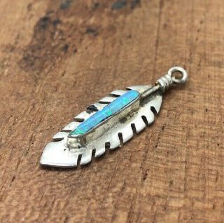 Vintage Sterling Silver Necklace 925 Pendant Charm Feather Native American Opal