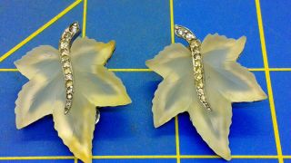 Vintage Signed Jomaz Mazer Frosted Rhinestone Leaf Clip Earring