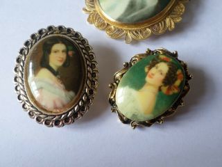 4 vintage portrait style picture brooches 5