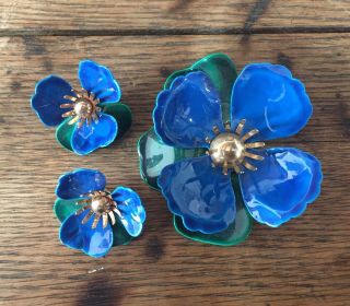 Vintage Signed Sarah Coventry Tahitian Enamel Flower Brooch & Earring Set