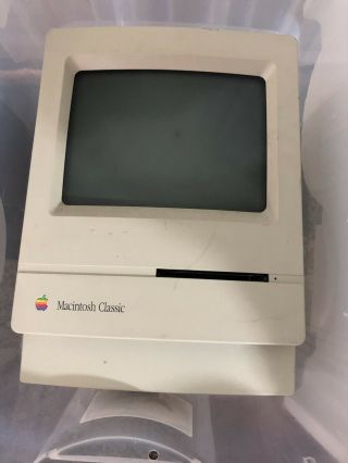 Macintosh Classic 1991 Apple Computer Inc.  Vintage Computer