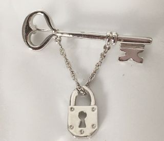 Crown Trifari Skeleton Key Lock Brooch Pin Silver Tone Vintage