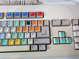 Commodore Amiga Custom Colored Keyboard Model KKQ - E94YC SN MT - 9007G 3