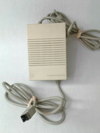 Commodore Amiga Dsp - 128con A500 Power Supply Input 117v 60hz 65va Output5v 4.  5a