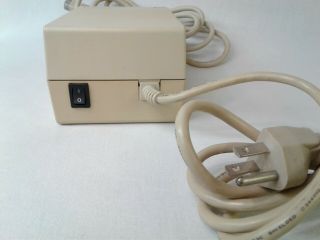 Commodore Amiga PSM - 500 Power Supply Input 117V 60Hz 80VA Output 5V 4.  3A 3