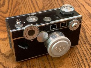 Vintage Argus C - 3 Rangefinder Camera - The Brick & Leather Case - 50mm f/3 lens 2