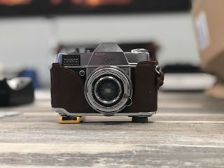 Vintage German Kodak " Retina Reflex " Camera W/ Schneider F:2.  0/50mm Xenon Lens
