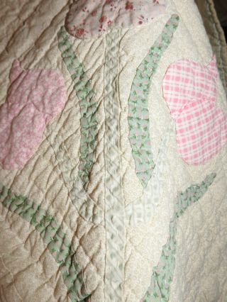 Vintage Hand Quilted Lap Blanket With Tulip Applique 49x58 Inch