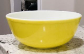 Vintage Pyrex Yellow 404 Nesting Mixing Bowl 4 Quart From Primary Colors Set