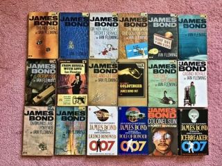 Set 14 Vintage James Bond Pan Pb Novels - Fleming,  4 007 Books.  Salvation Army
