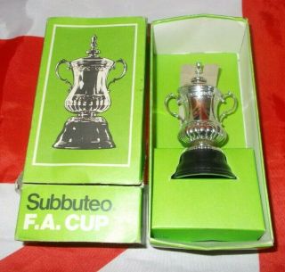 Vintage Subbuteo F.  A.  Cup Trophy (c128)