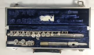 Armstrong 104 Flute Vintage With Hard Shell Case