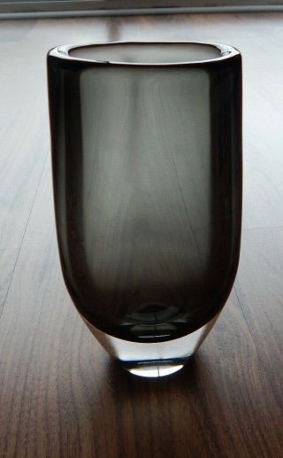 Vintage Orrefors Sven Palmqvist Smokey Grey Vase - 6.  5 " Tall - Signed Base