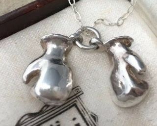 Vintage Jewllery Adorable Solid Sterling Silver Boxing Gloves Pendant & Chain