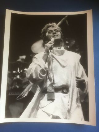 Yes - Jon Anderson Vintage - London Features Photo - Ex Cond - 1987
