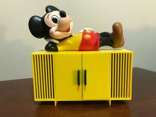Vintage Mickey Mouse Transistor Radio A.  M.  Battery Operated - well 2