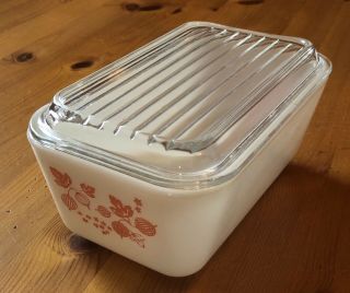 Pyrex Gooseberry Pink White Refrigerator Dish With Lid 1 1/2 Pint 502 Vintage