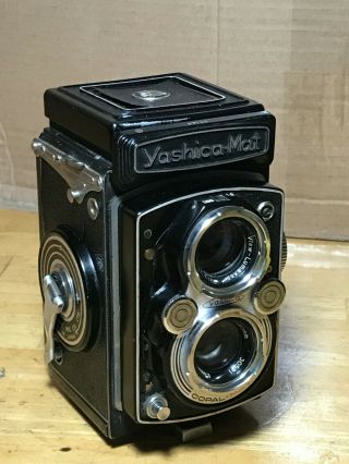 vintage yashica - mat twin lens reflex camera 2