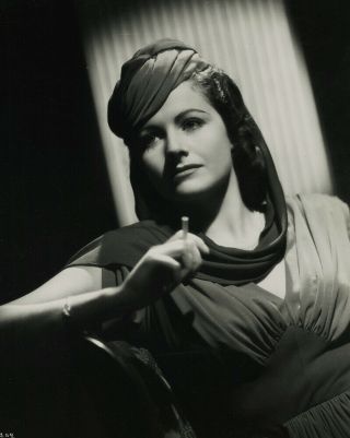 Vintage 1940 CGC Graded Hollywood Regency Glamour Photograph Margaret Lockwood 4