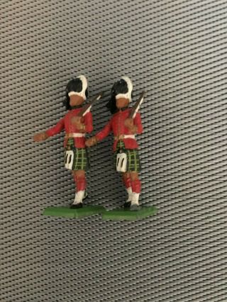 2 Vintage England Britains 1986 Die Cast Metal English Guards,  2 3/4 " Tall