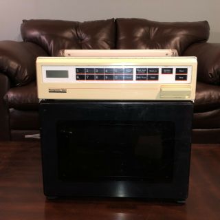 Vintage Montgomery Ward Microwave 8010 3