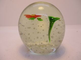 Art Glass Paperweight With Flowers And Two Stylized Frogs Inside it Vintage 2