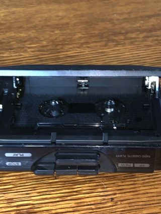 Vintage Sony WM - F2015 Stereo AM\FM Cassette Walkman Not Parts/Repair 4