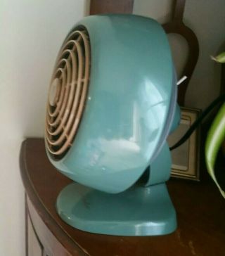 Vornado Vfan Mini Classic Personal Vintage Air Circulator Fan,  Green